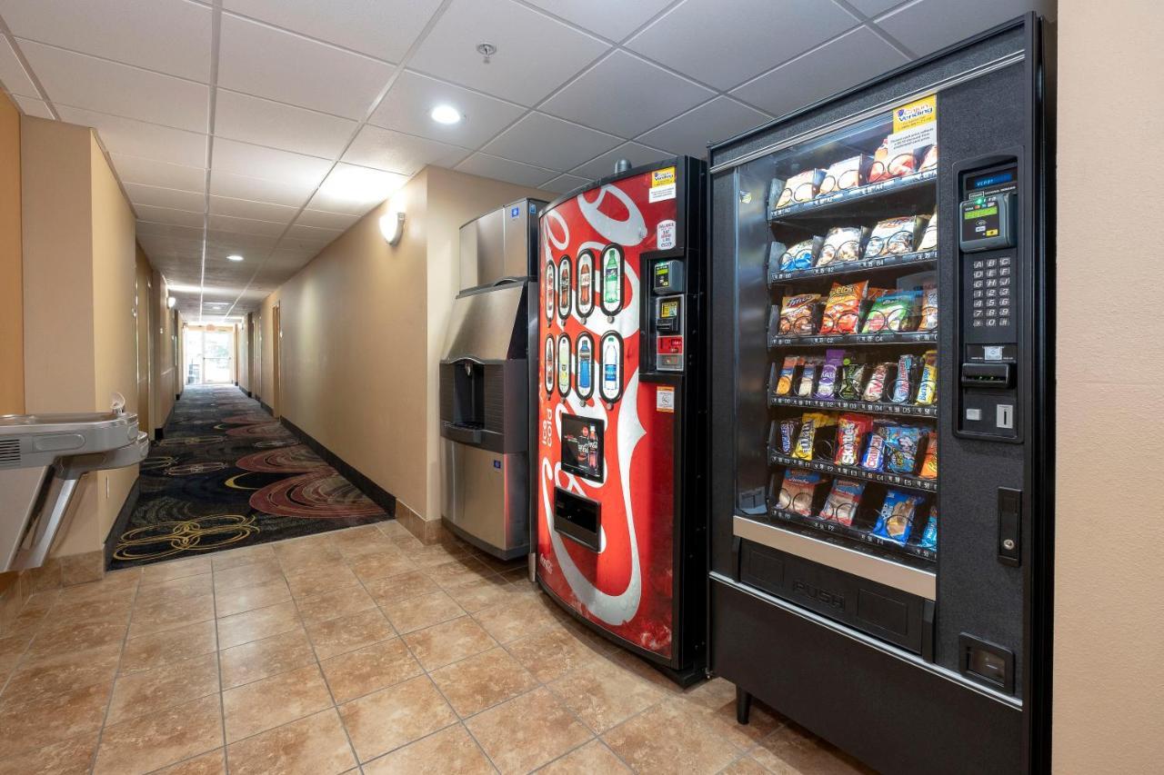 Red Roof Inn Хаума Экстерьер фото